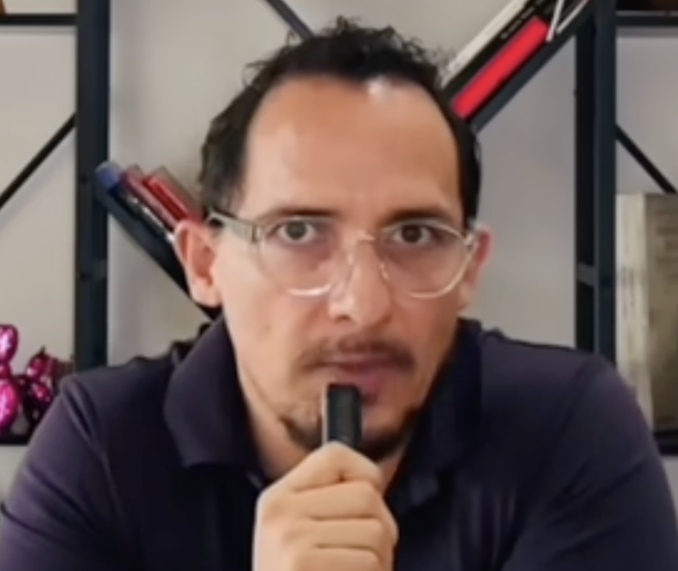 Manolo Sandoval